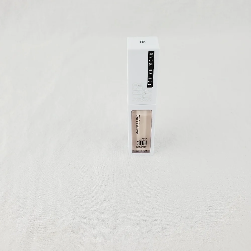 LAST ONE🔥 Maybelline superstay active wear concealer
